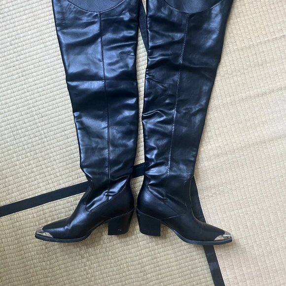 RIA-BLACK THIGH HIGH WESTERN BOOT - Picture 3 of 10